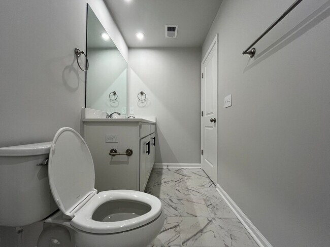 Building Photo - New 4/3 Townhome Available Now