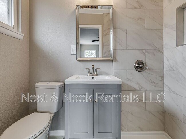 Building Photo - 5735 E 28th St