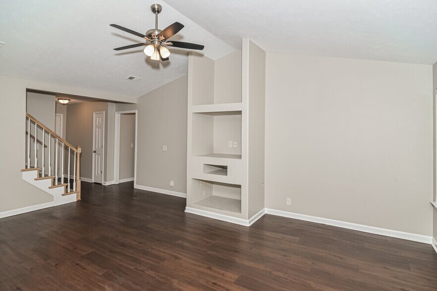 Building Photo - 247 Bill Stewart Blvd