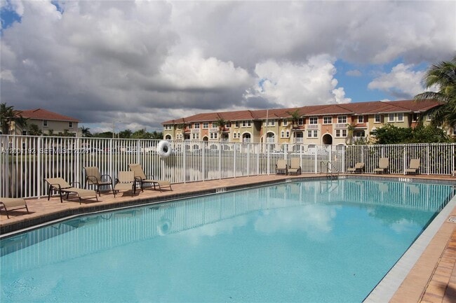 Building Photo - 10885 NW 89th Terrace