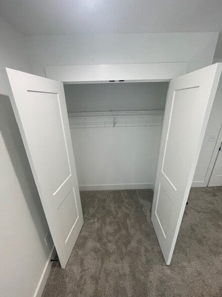 Building Photo - 960 Goodjoin Rd