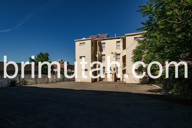 Building Photo - 243 S 300 E