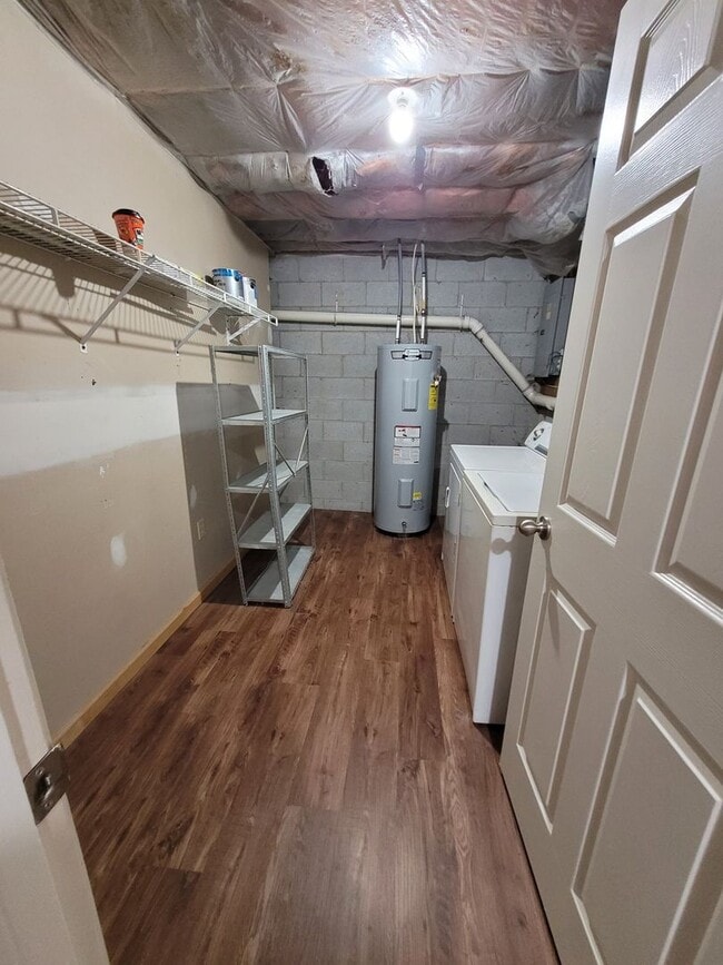 Building Photo - Ephrata Townhome 3 bed 1.5 bath