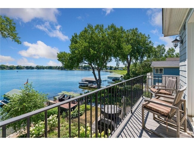 Building Photo - 4941 Island View Dr