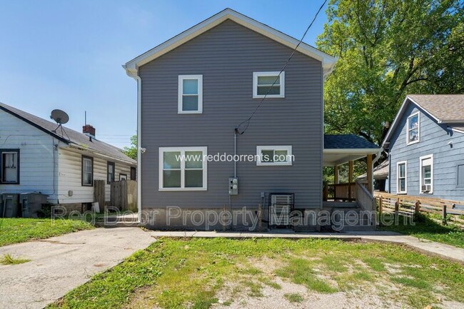 Building Photo - 601 N Sherman Dr