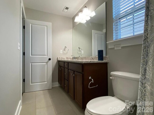 Building Photo - 2410 Woodward Ave