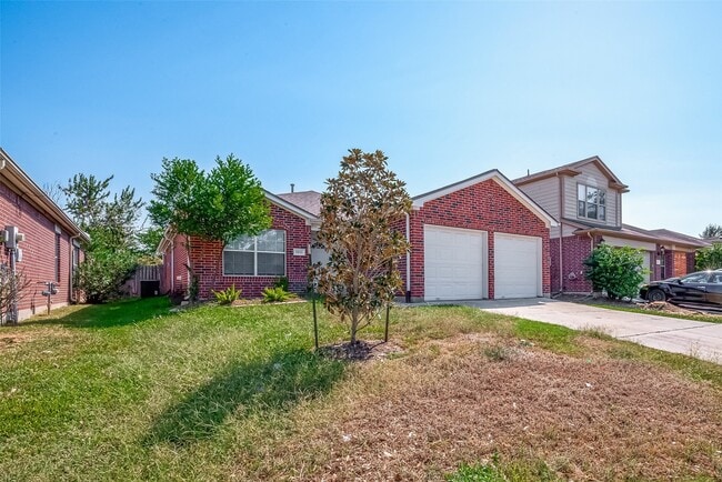 Building Photo - 5910 Spring Sunrise Dr
