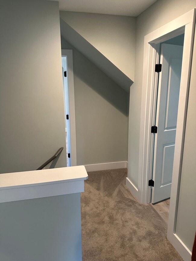 Building Photo - Beautifully Remodeled 4-bedroom Cape Cod -...