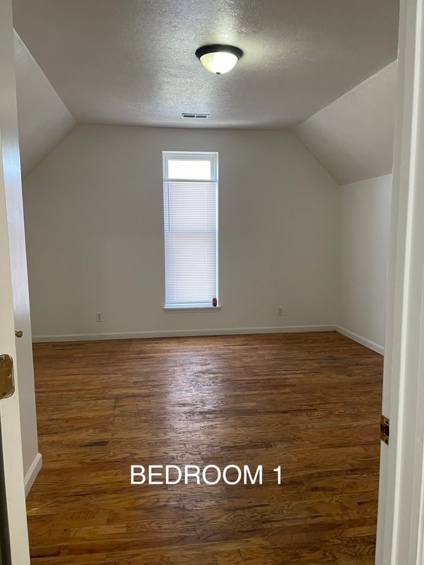 Building Photo - 505 1/2 Central Ave