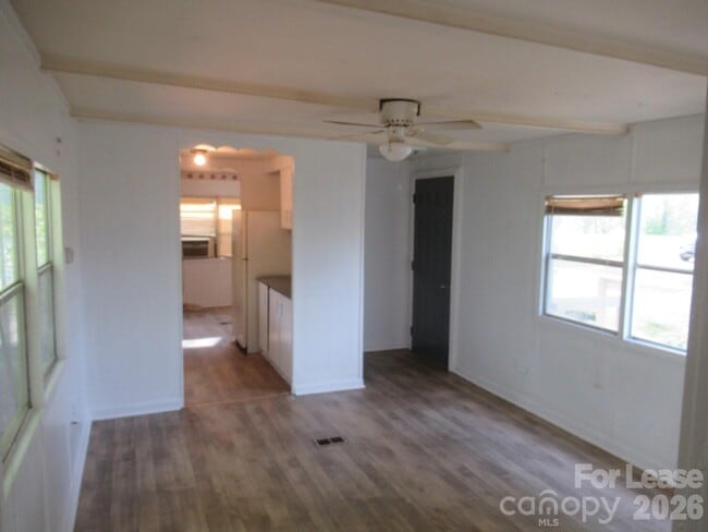 Building Photo - 6682 E North Carolina 150 Hwy