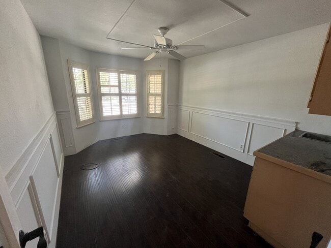 Building Photo - 511 Bluff Dr