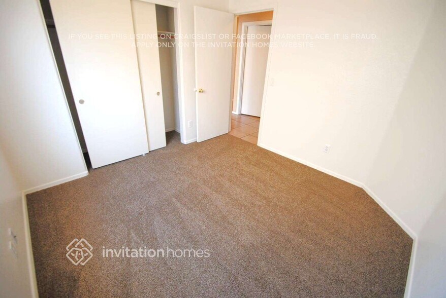 Building Photo - 8416 W Monterey Way