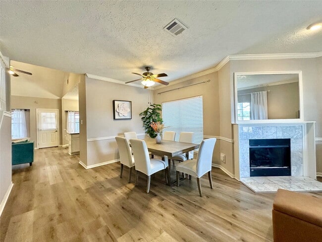 Building Photo - Sheffield Drive, Missouri City, TX 77459 - 4 BR 2.5 BA single-family home