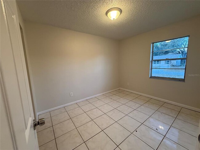 Building Photo - 34918 Ansley Ave