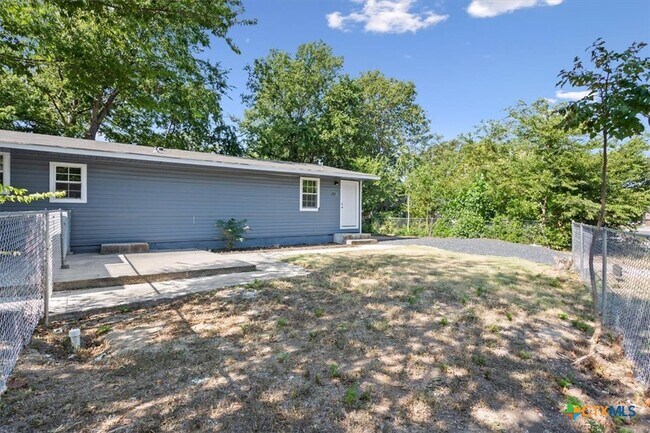 Primary Photo - 202 Marston Ave