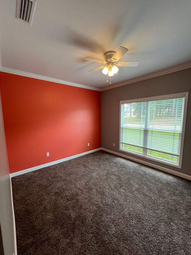 Building Photo - 112 Bellwood Trail