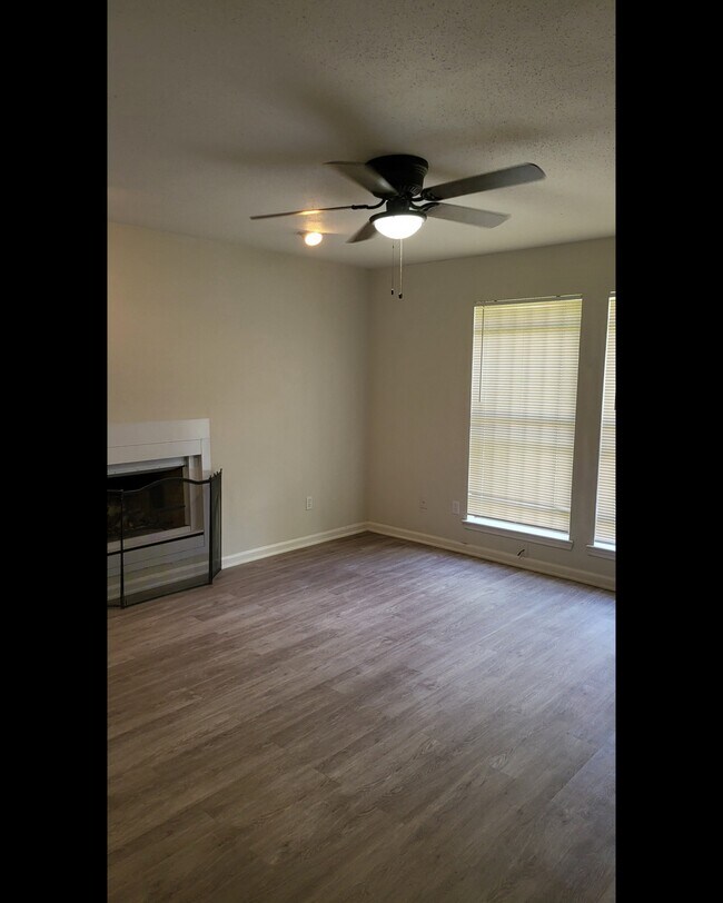 Building Photo - 5810 Twisted Pine Court