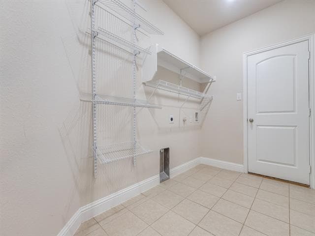 Building Photo - 710 Teakwood Dr