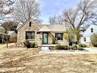 Building Photo - Charming Mid-Tulsa Home