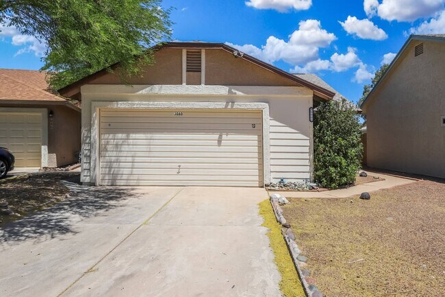 Building Photo - 3080 W Placita De La Roseta