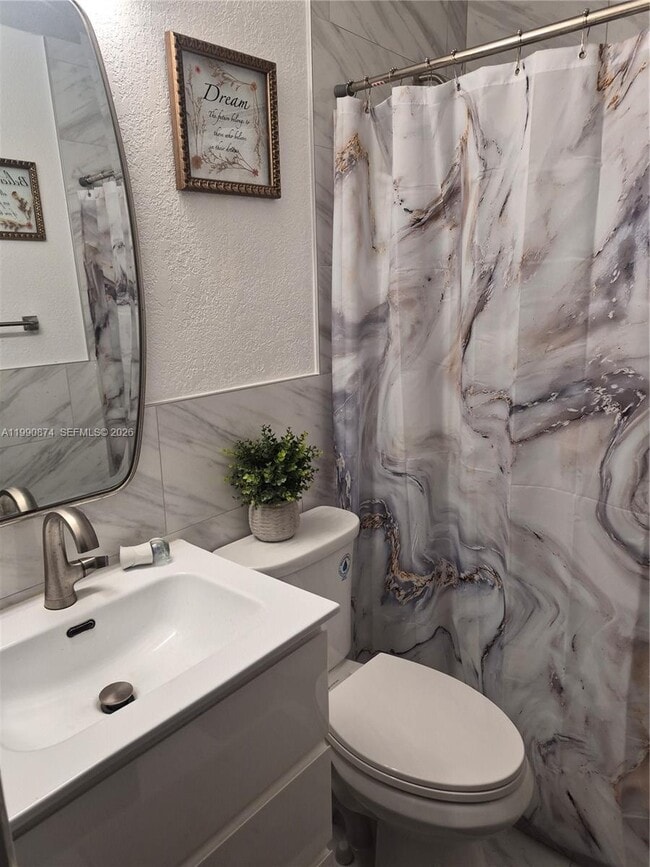 Building Photo - 6117 SW 31st St