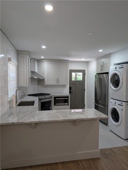 Building Photo - 2079 Northside Dr NW