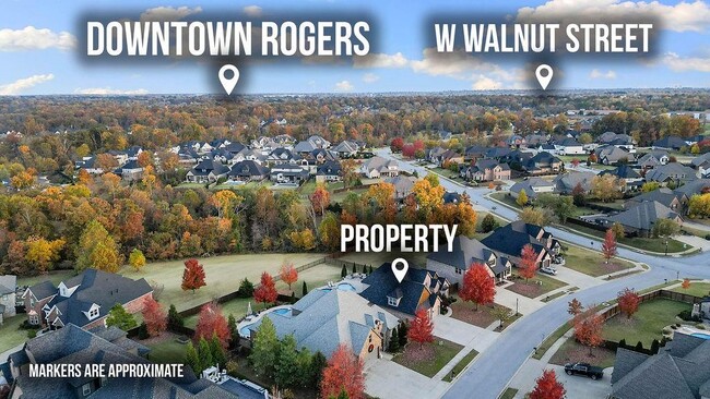 Building Photo - 504 NE Green Creek Rd