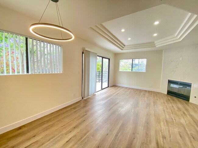 Building Photo - 2500 Abbot Kinney Blvd