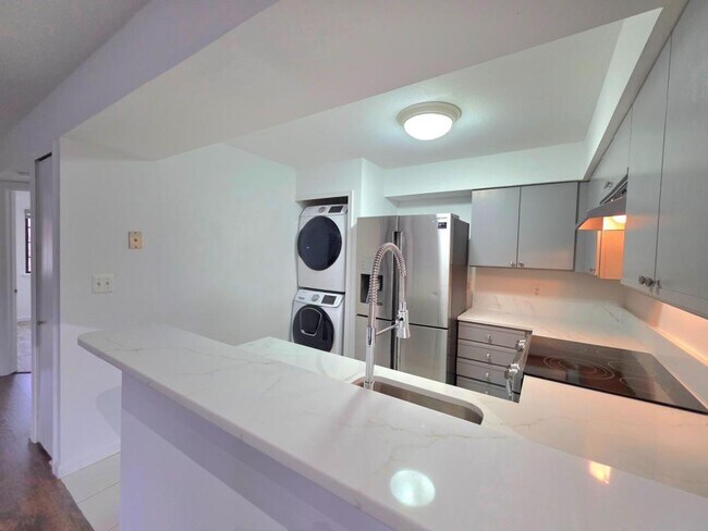 Building Photo - 6017 Curtier Dr