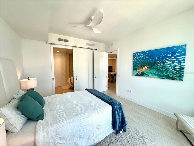 Building Photo - 301 Quay Cmn