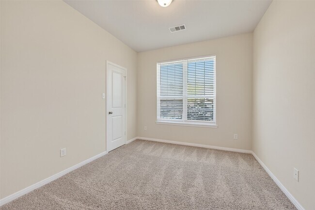 Building Photo - 14371 N Summerchase Cir