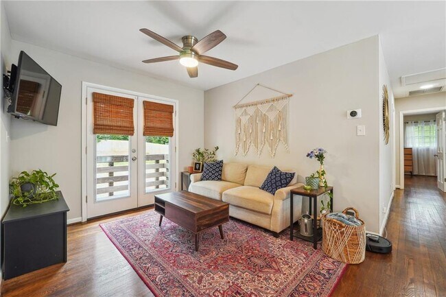 Building Photo - 3483 Glensford Dr