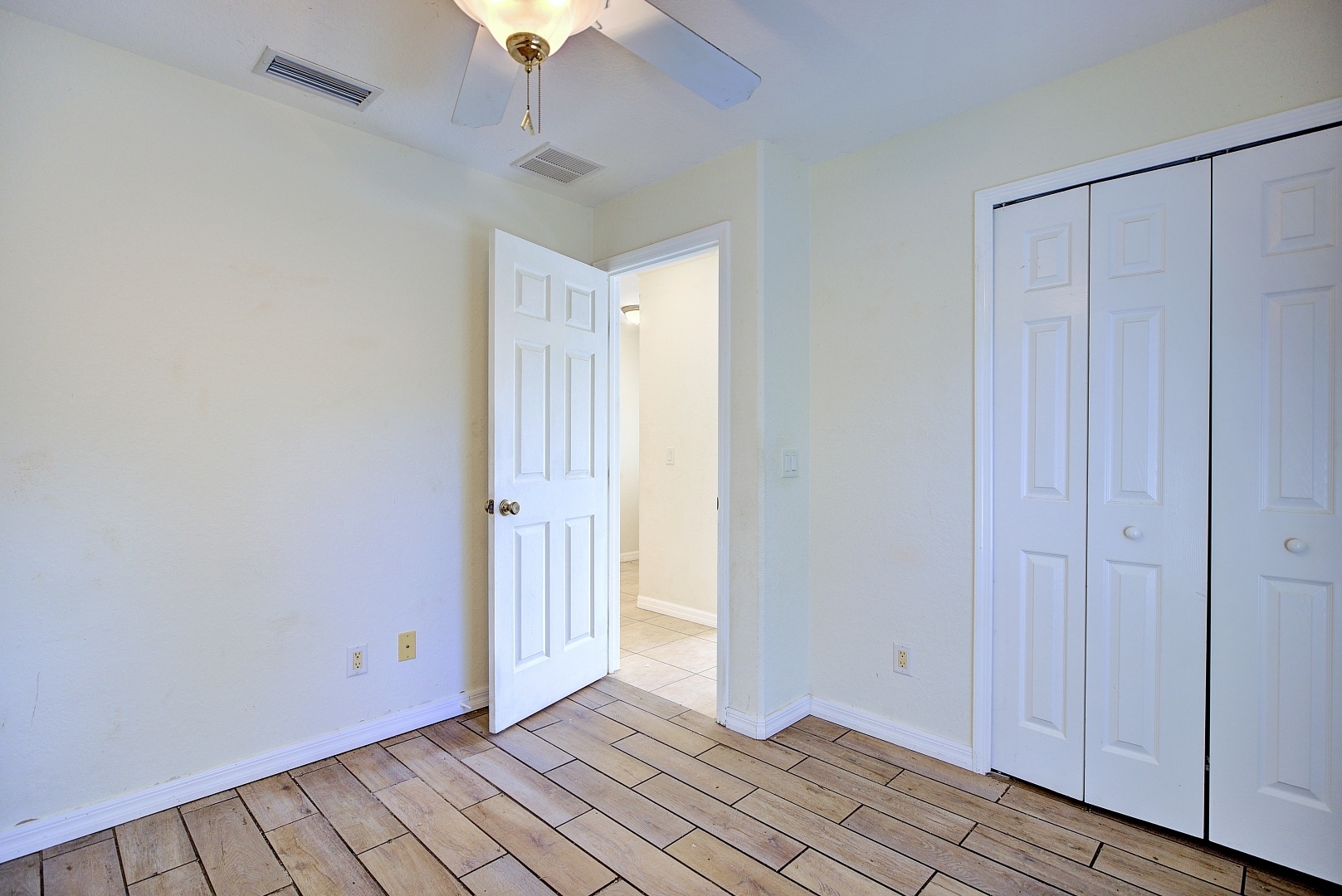 Building Photo - 221 Beech Way NW