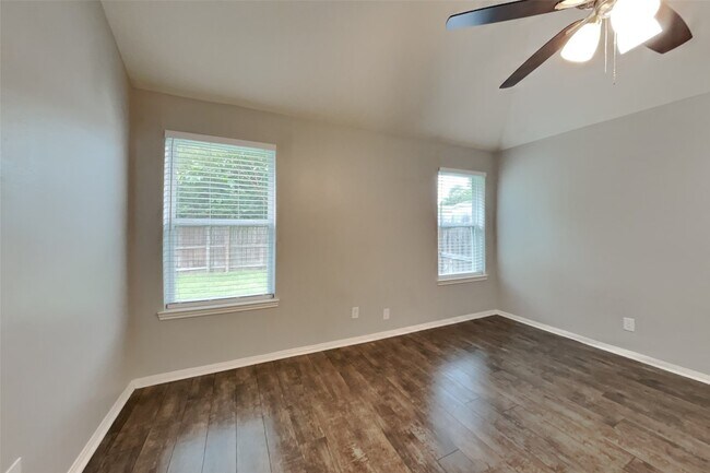Building Photo - 18203 Campbellford Dr