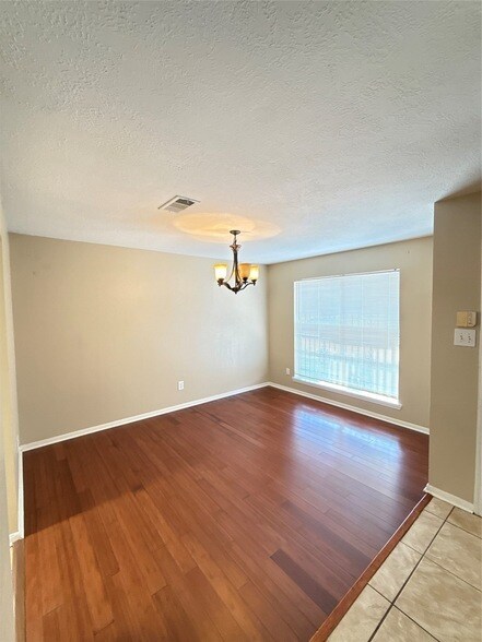 Building Photo - 15919 Hiram Clarke Rd