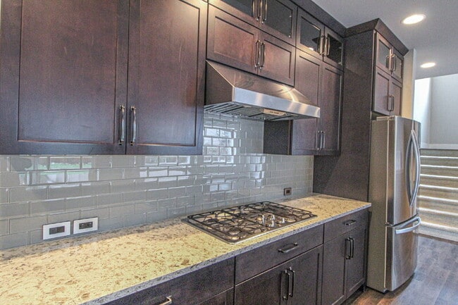 Building Photo - 1418 184th Pl SE