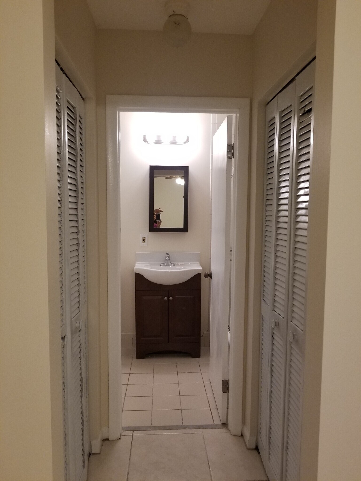 Building Photo - 2326 Monroe St