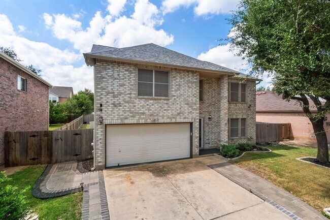 Building Photo - 1117 Del Roy Dr