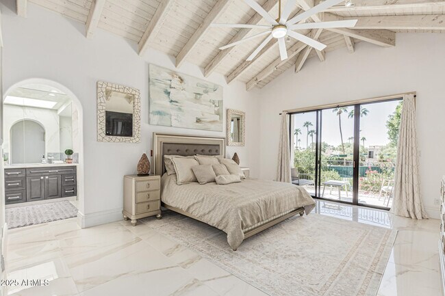 Building Photo - 10113 E Topaz Dr