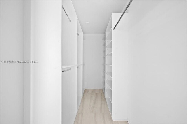 Building Photo - 230 174th St