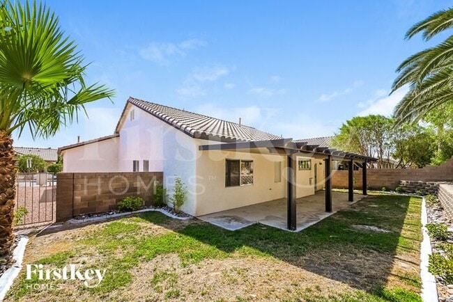 Building Photo - 10549 Bardilino St