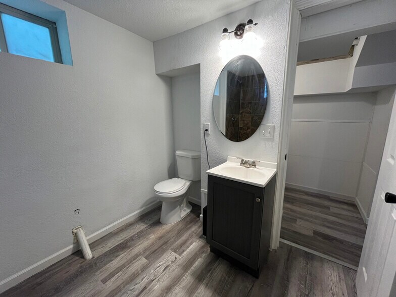 Building Photo - 3500 Kyle Ave N