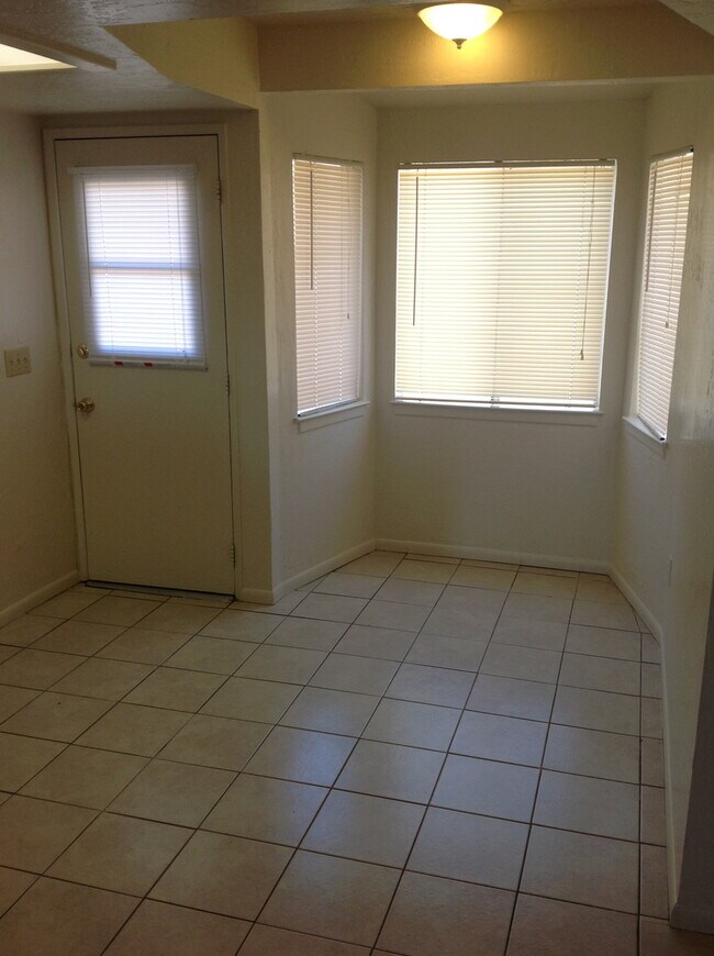 Building Photo - 21335 Bear Valley Rd