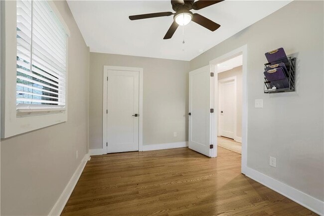 Building Photo - 1344 Midlawn Dr