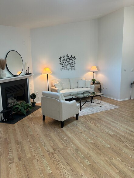 Building Photo - 36 Highland Cir