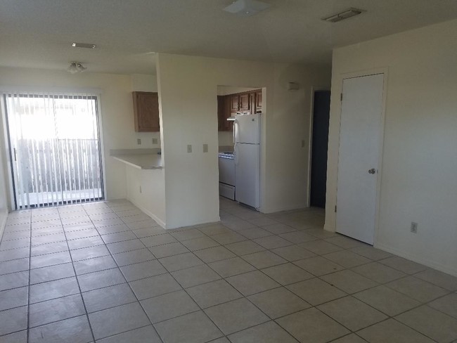 Kitchen Area - 3766 NW Huntsboro St