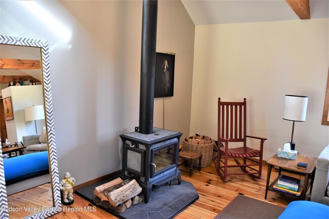 Building Photo - 219 Cherry Hill Rd