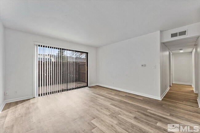 Building Photo - 2700 Plumas St