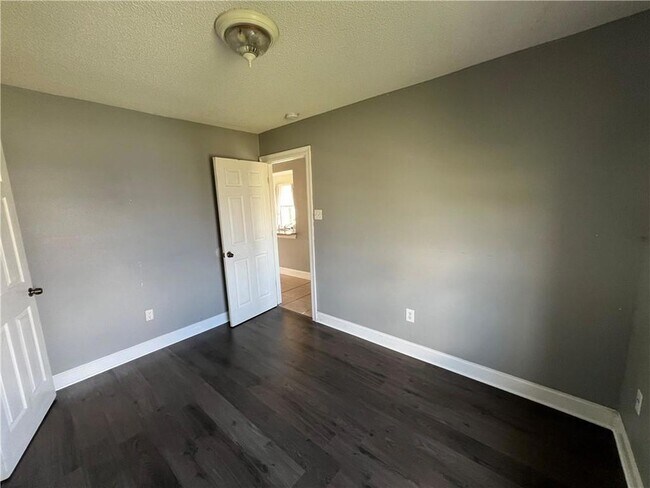 Building Photo - 5620 4th St