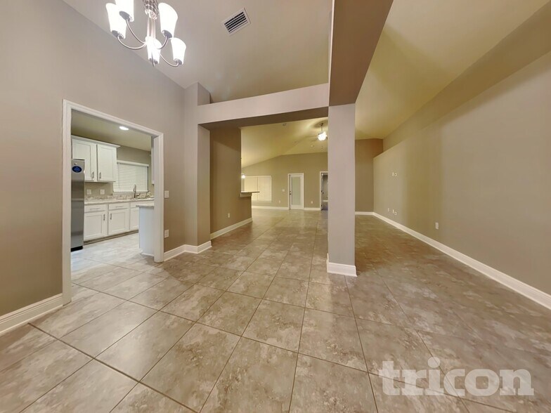 Building Photo - 14456 Barley Field Dr